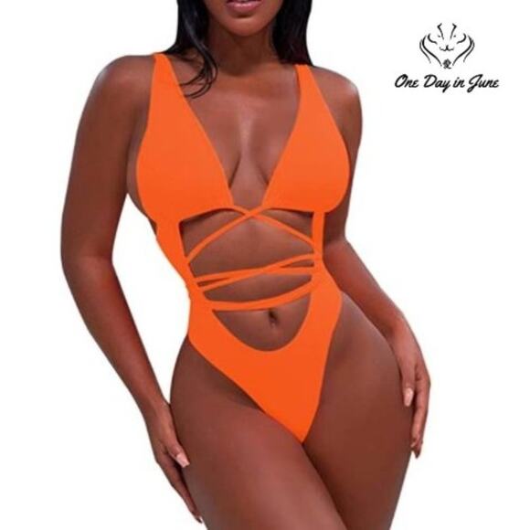 Sovoyontee Strappy One Piece Size XL - Picture 1 of 3